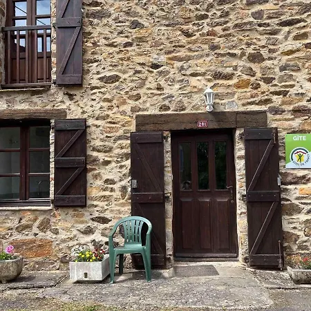 La Rive Du Viaur Feriehus *